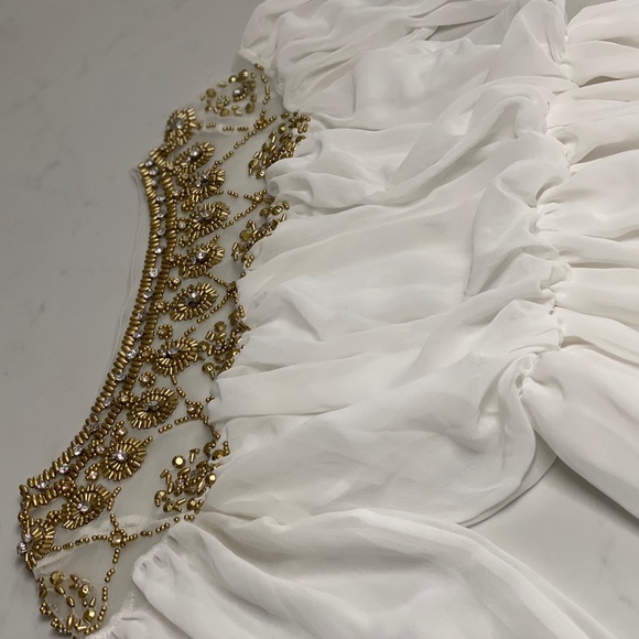 White and gold dress - Picture 3 of 6